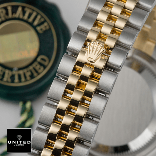 Rolex Datejust 126333 Yellow Gold Silver Replica bracelet on the rolex logo